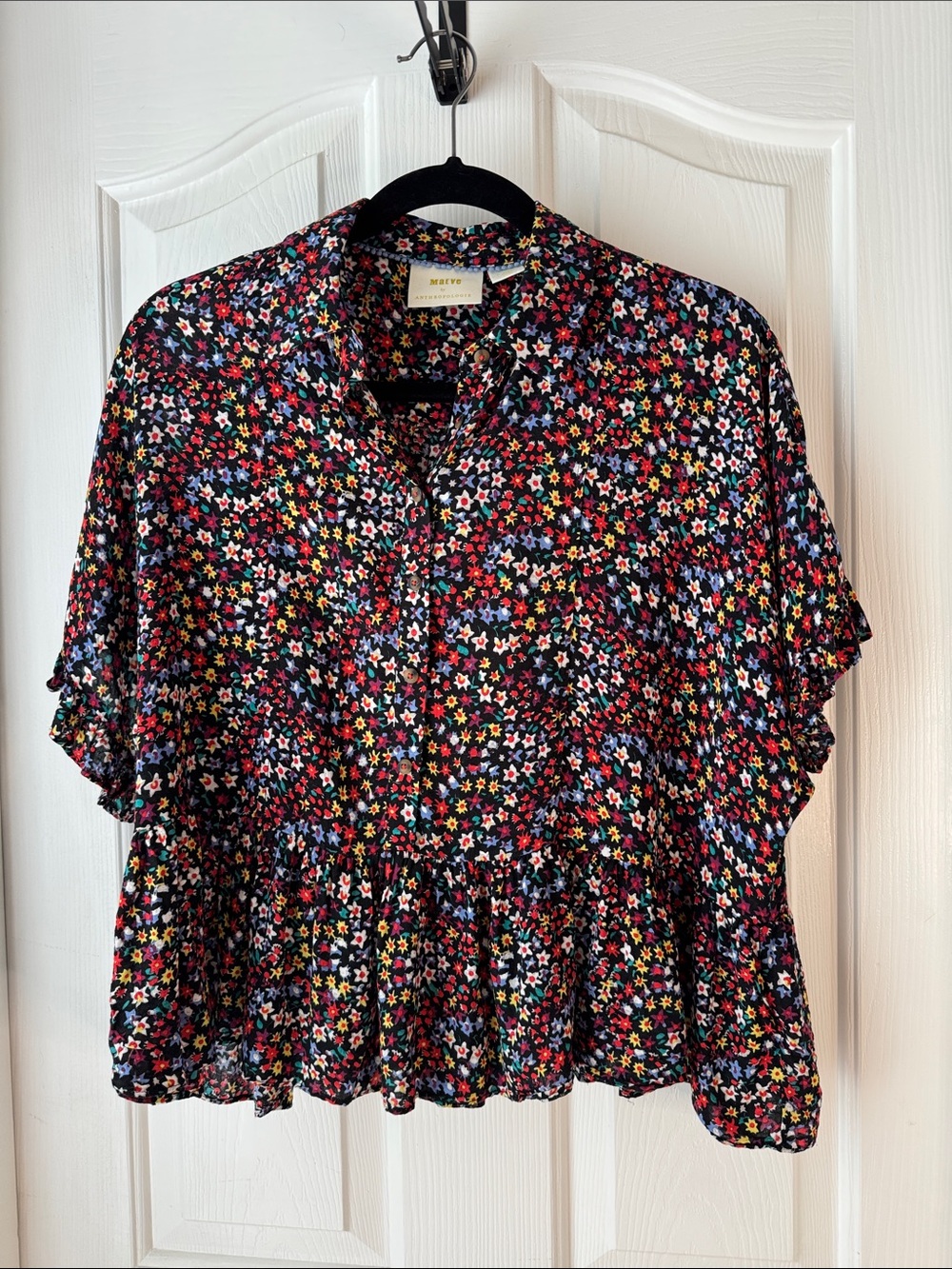 Maeve Black Floral Button-Front Peplum Top